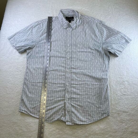 Banana Republic Men’s Patterned White button down shirt Medium Size M - Picture 3 of 10